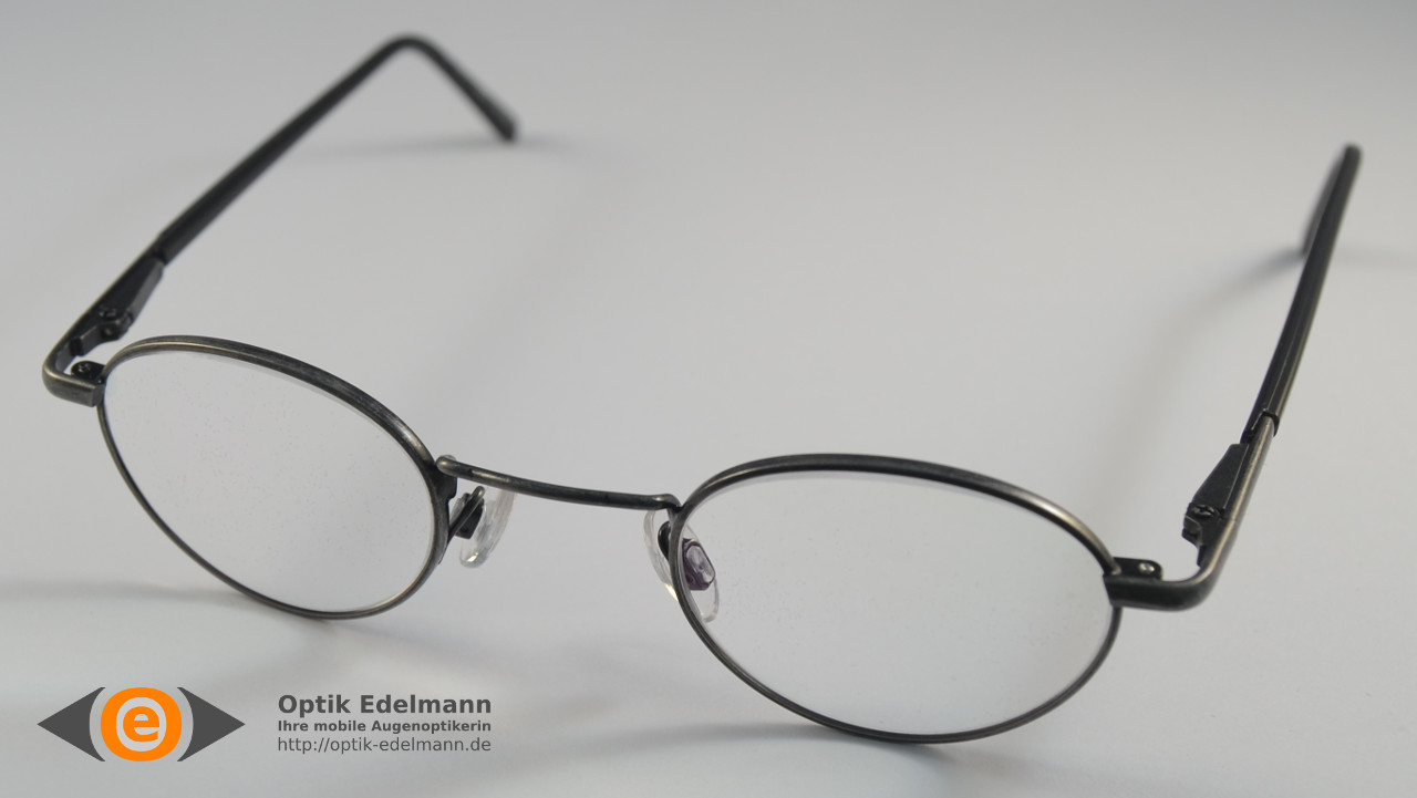 Optik Edelmann - Brille der Woche KW 50